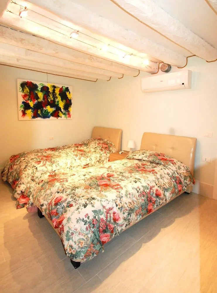 Apartments In البندقية