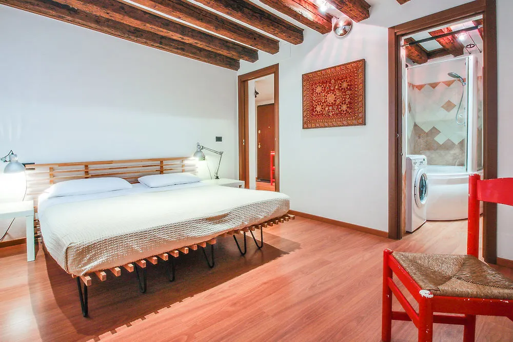 Apartments In البندقية