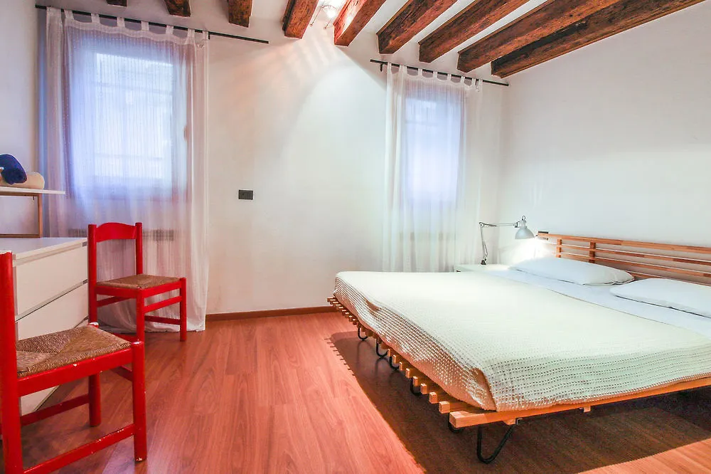 Apartments In البندقية 0*,